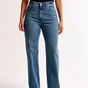 Abercrombie high rise 90’s relaxed curve love Jean 27 short